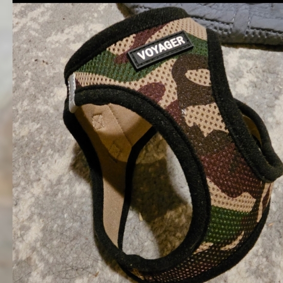 VOYAGER CAMOUFLAGED STEP-IN dog Harnish- All weather mesh. - Picture 5 of 5